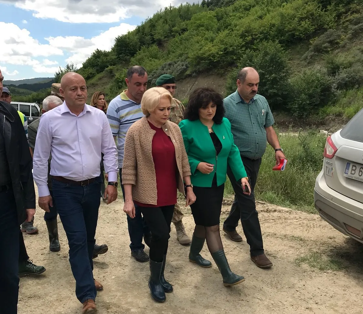 Fost minsitru al Transporturilor: Dăncilă habar n-are ce se întâmplă cu autostrada Sibiu-Piteşti 