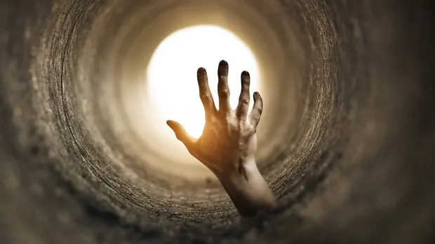 Curiozităţi despre moarte: când începem să simţim sfârşitul şi ce se întâmplă pe drumul spre lumină