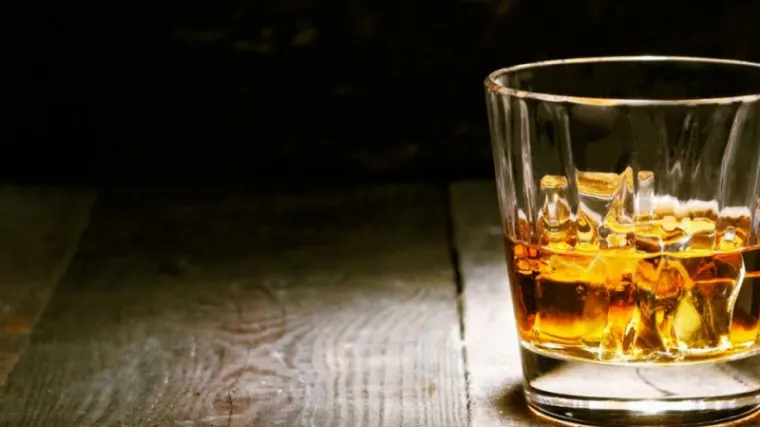 Suma colosală pentru care a fost vândută o... sticlă de whisky. Cum a fost posibil aşa ceva