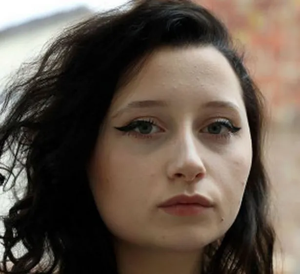 A ajuns desfigurată din cauza vopselei de păr
