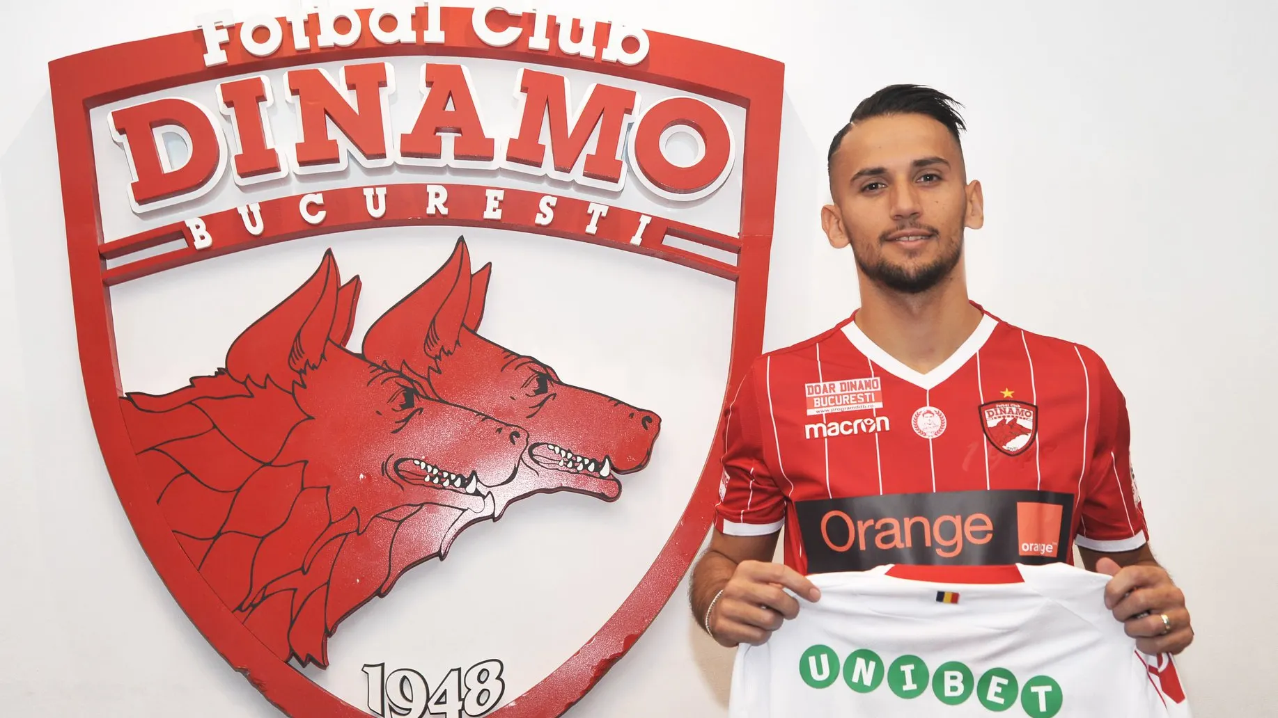 Dinamo a oficializat primul transfer în mandatul lui Mircea Rednic