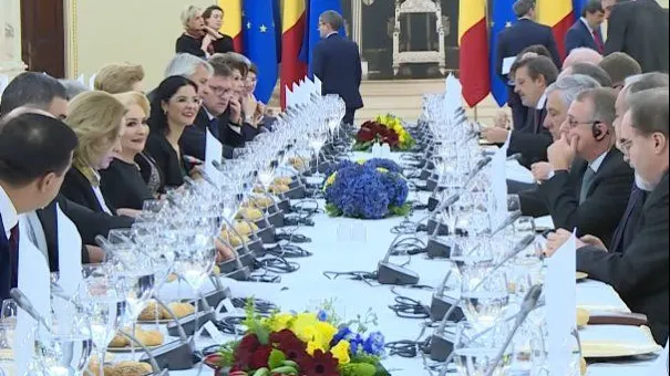 Stelian Tănase: "Dăncilă a vrut să își dea aere de regină, să le ia maul străinilor"