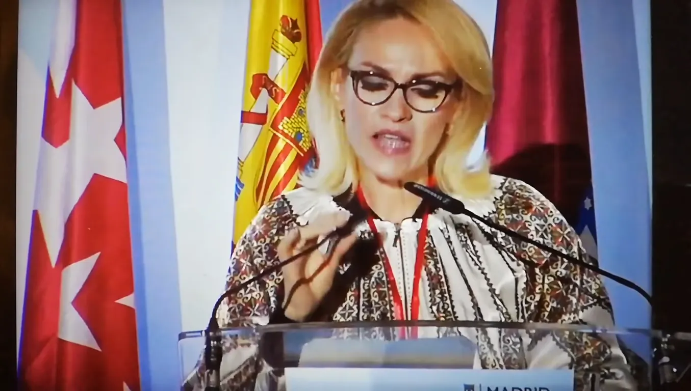 Cum vorbește Gabriela Firea în limba spaniolă