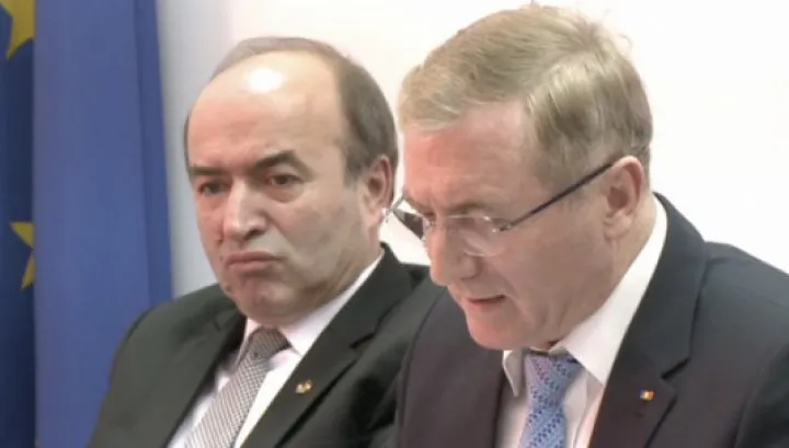 CSM işi motivează, astăzi, raportul negativ privind revocarea din funcţie a procurorului general