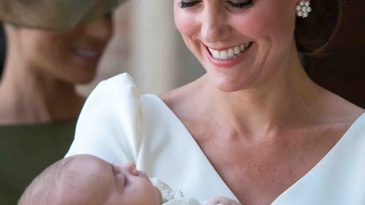 Casa Regală: fotografii adorabile cu prinţul Louis