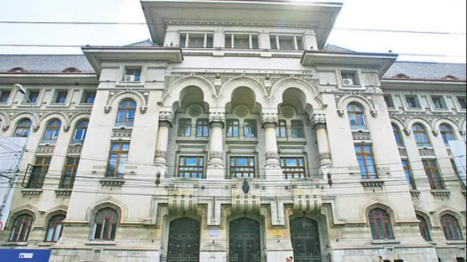 Haos la Primăria Capitalei. Ce se întâmplă cu cei 8.000 de angajaţi de lux din holdingul municipal