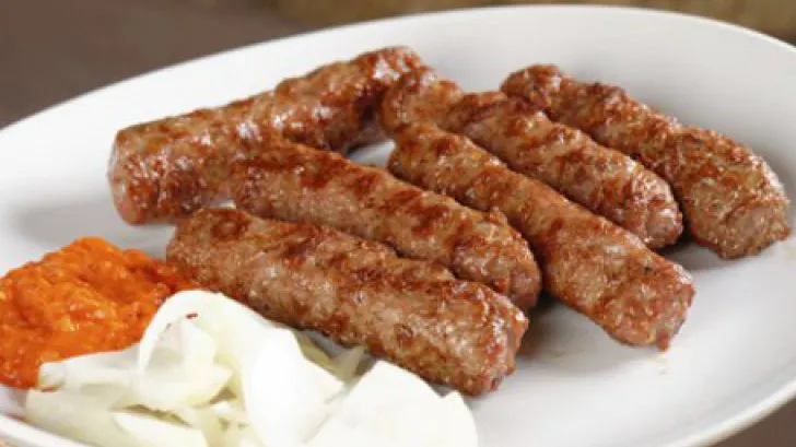 Mici de casă reţetă: Aşa faci cei mai buni mici, la tine acasă!
