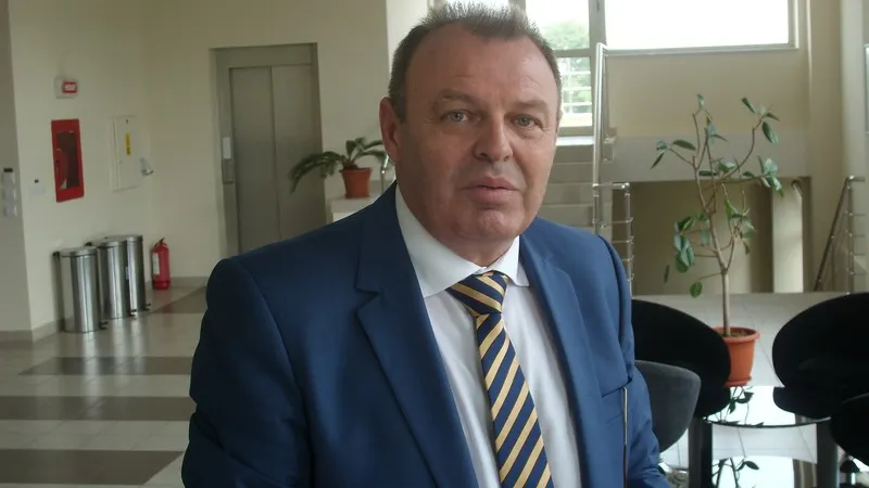 Demisia îi priește lui Lucian Șova A devenit mai harnic