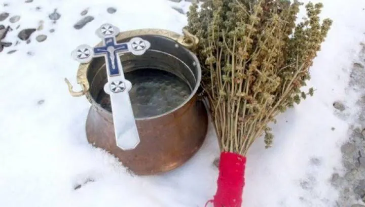 Ce conţine, de fapt, aghiazma. Cercetătorii au aflat adevărul