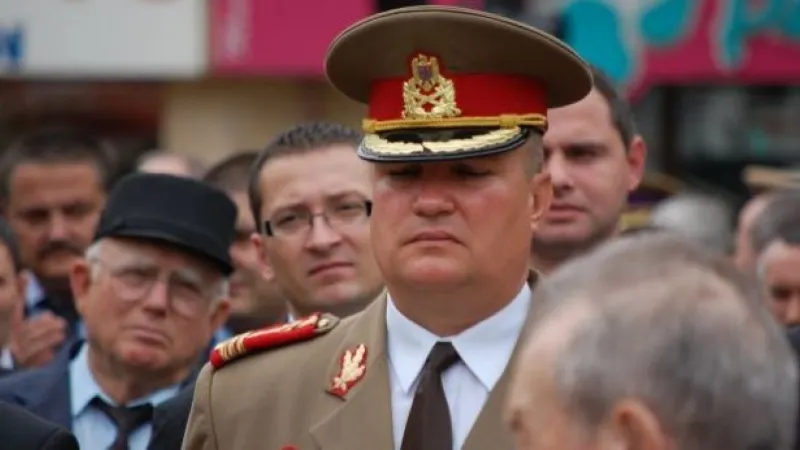 Mandatul şefului Statului Major al Apărării, prelungit cu un an