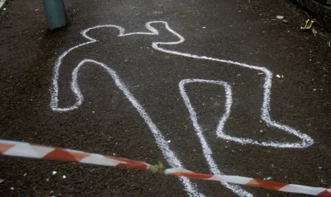 Crimă în Capitală. Bărbat înjunghiat mortal, pe o alee din sectorul 2