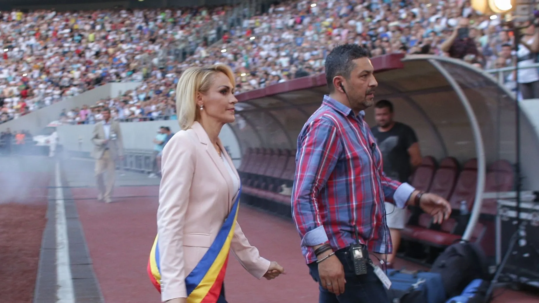 Gabriela Firea a făcut anunțul așteptat de microbiști