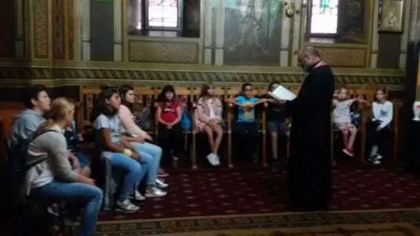 Tragedie șocantă. Un preot a fost găsit mort în altar, în Ajunul Crăciunului!