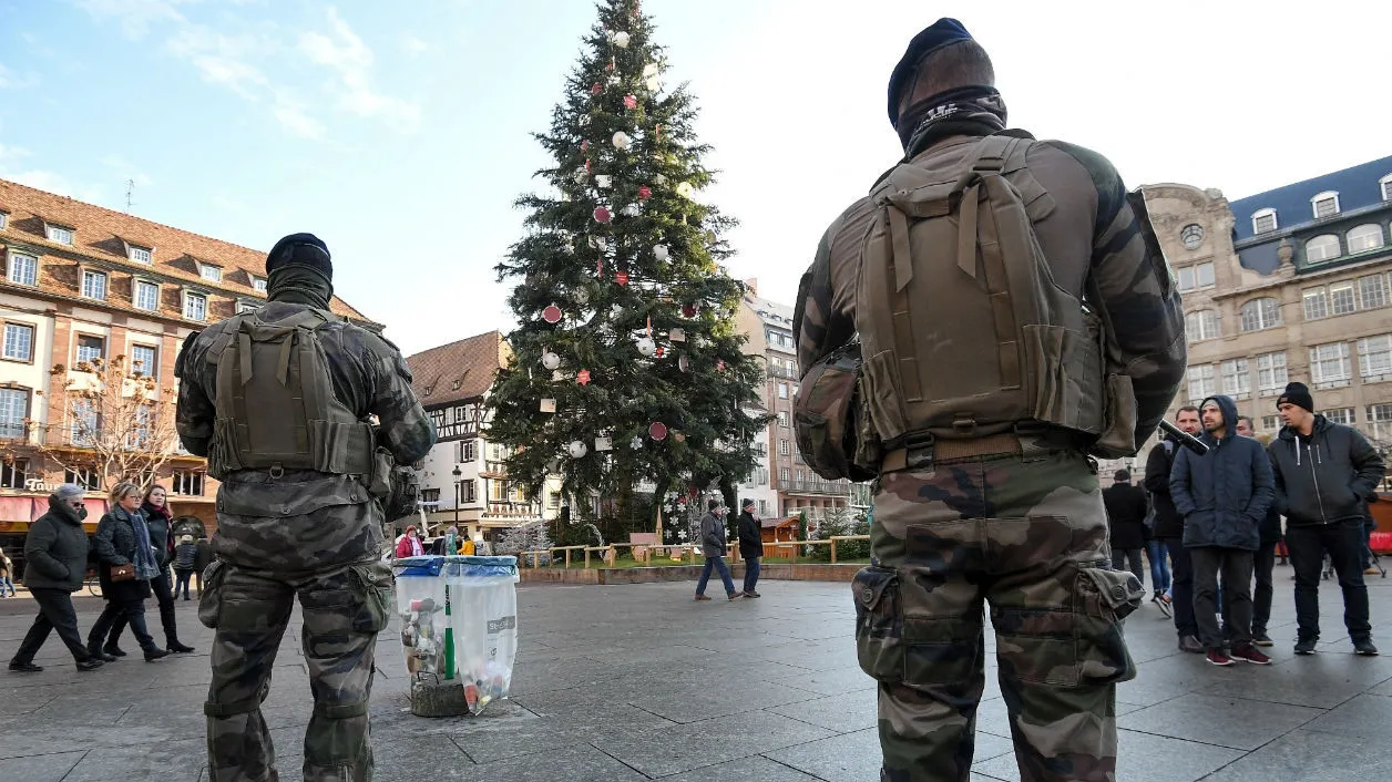 Strasbourg. Teroristul care a comis atentatul de marți a fost ucis de polițiști