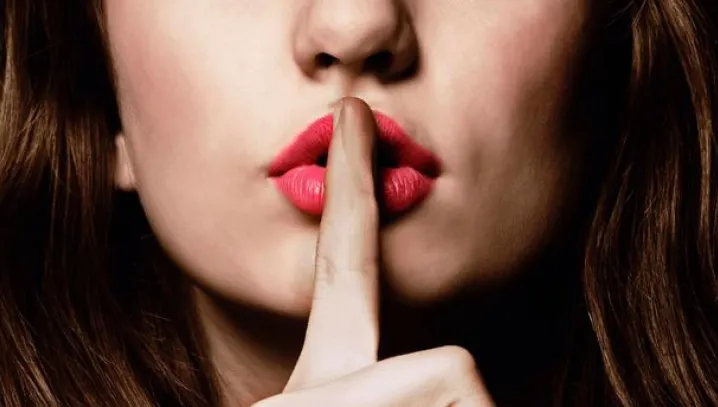 Semne clare că cineva a făcut sex cu o seară în urmă