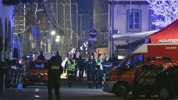 Atacatorul de la Strasbourg nu a fost încă prins. Detalii înfiorătoare