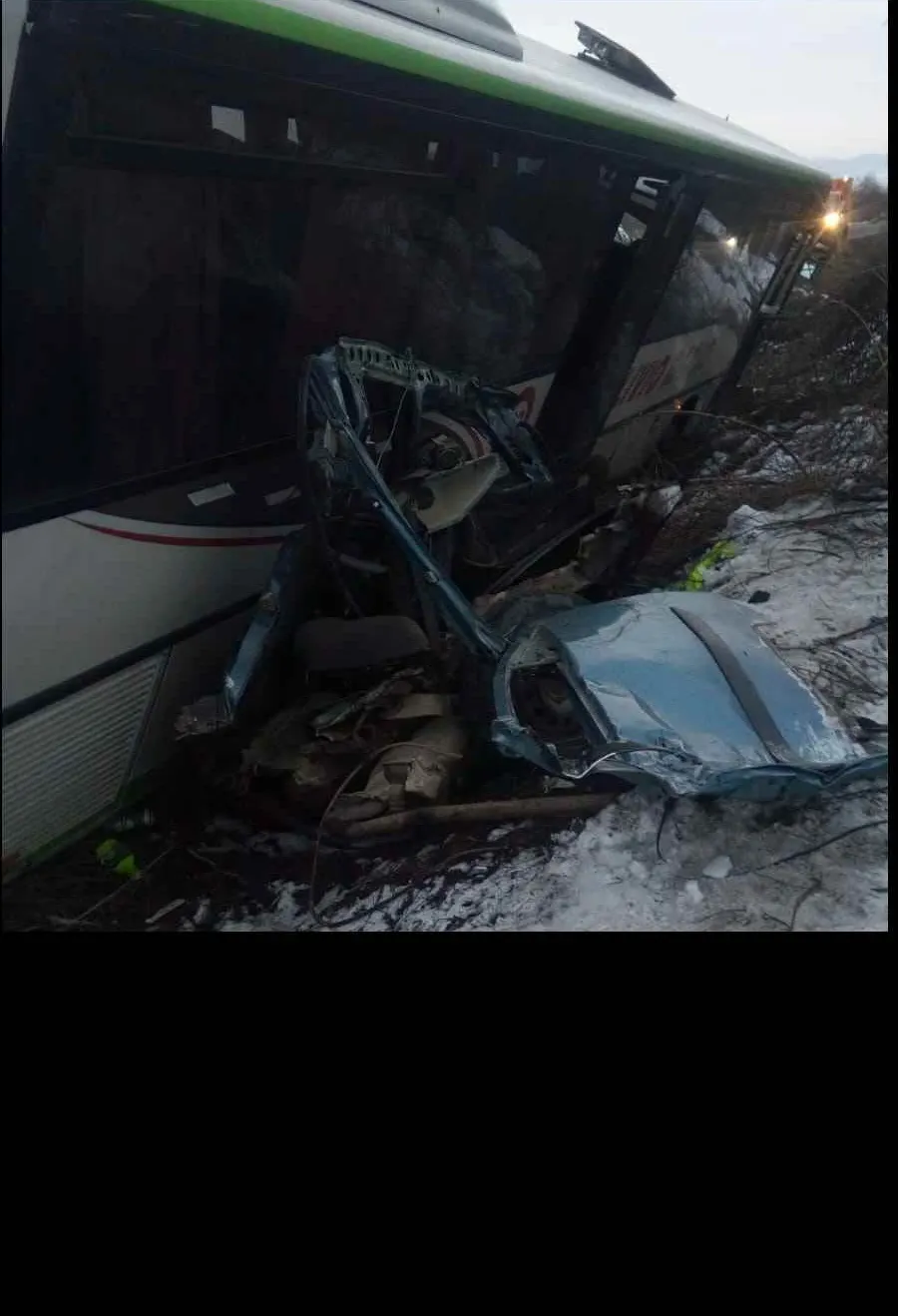 Plan roşu de intervenție după un accident cu autocar VIDEO