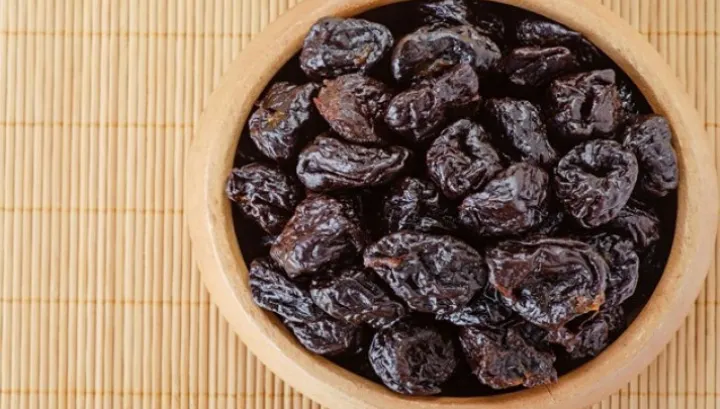 Prunele uscate, miracole pentru sănătate! Conţin o mulţime de vitamine