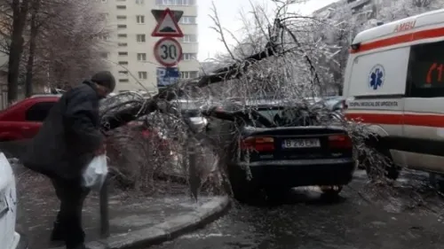 Weekend de foc pentru Serviciul de Ambulanță din București