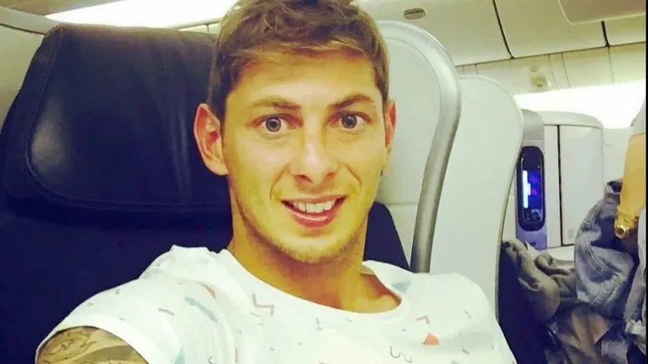 ”Refuz să cred că este un accident!” Mesajul dur postat de iubita fotbalistului dispărut cu avionul 