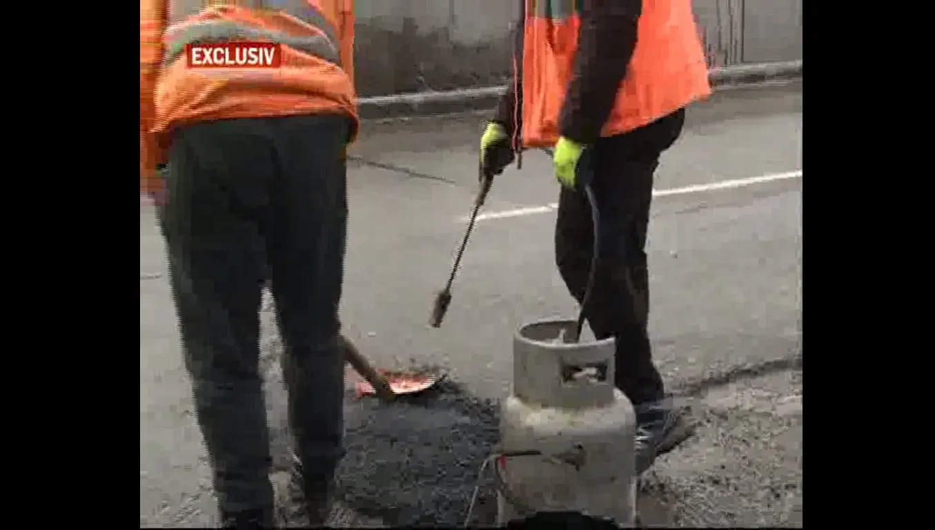 Made in România. Priviți cum se asfaltează în 2019, la zero grade! Dialog halucinant