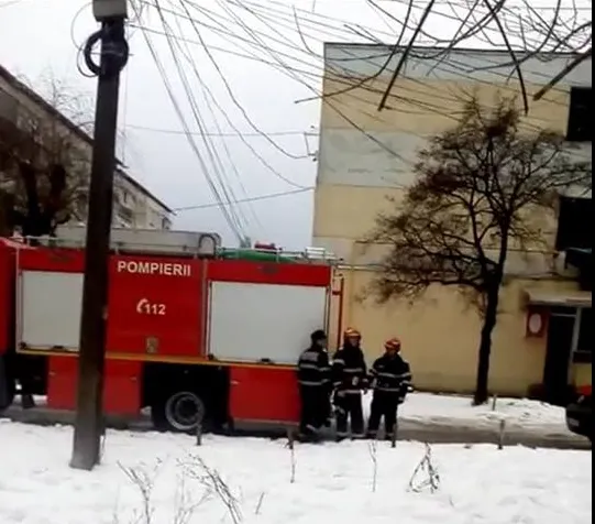 Video-Explozie într-un apartament din Câmpulung!