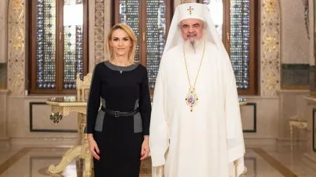 Patriarhul Daniel ar putea fi numit cetăţean de onoare al Capitalei. Actul, semnat de Gabriela Firea