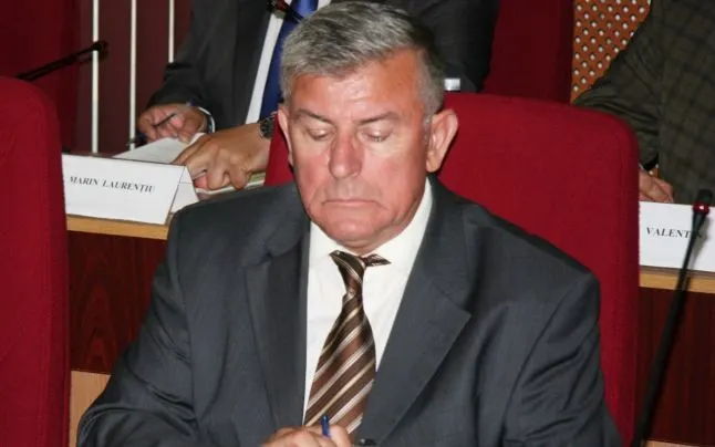 Consilierul PSD care a distribuit imaginea cu Iohannis în uniformă nazistă a demisionat