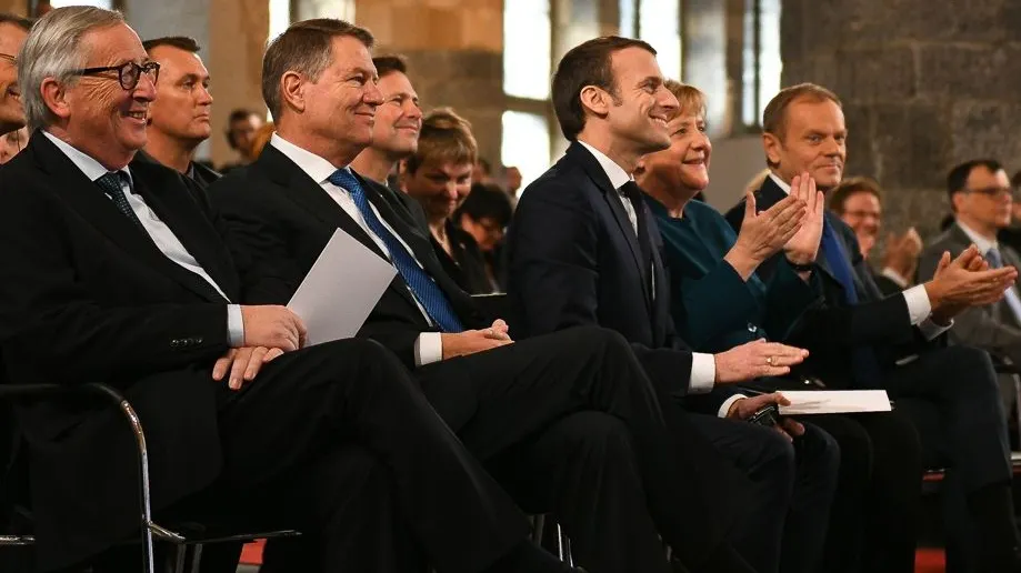 Ce prevede tratatul semnat de Merkel și Macron, atacat de forțele extremiste din Germania și Franța