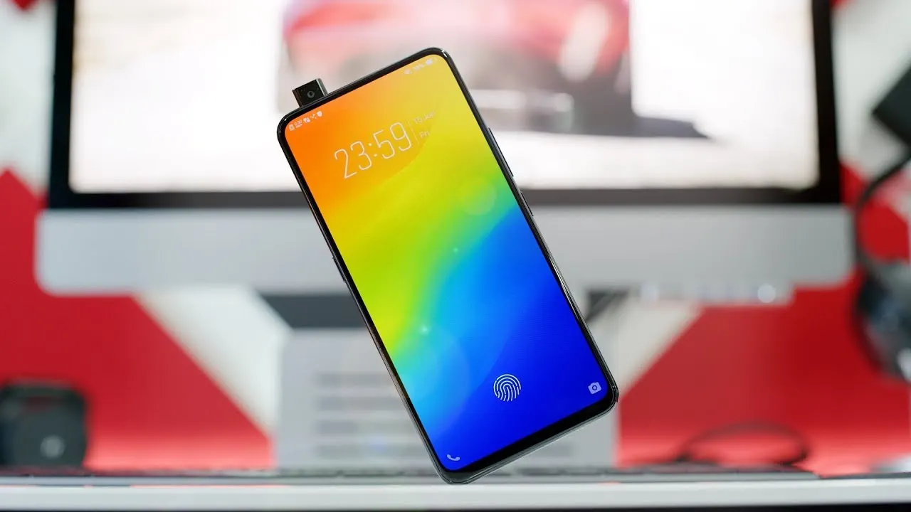 A fost lansat primul smartphone cu breton și fără butoane