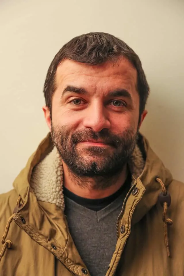 De ce a PLECAT din țară românul rănit de grenadă la protestul din 10 august