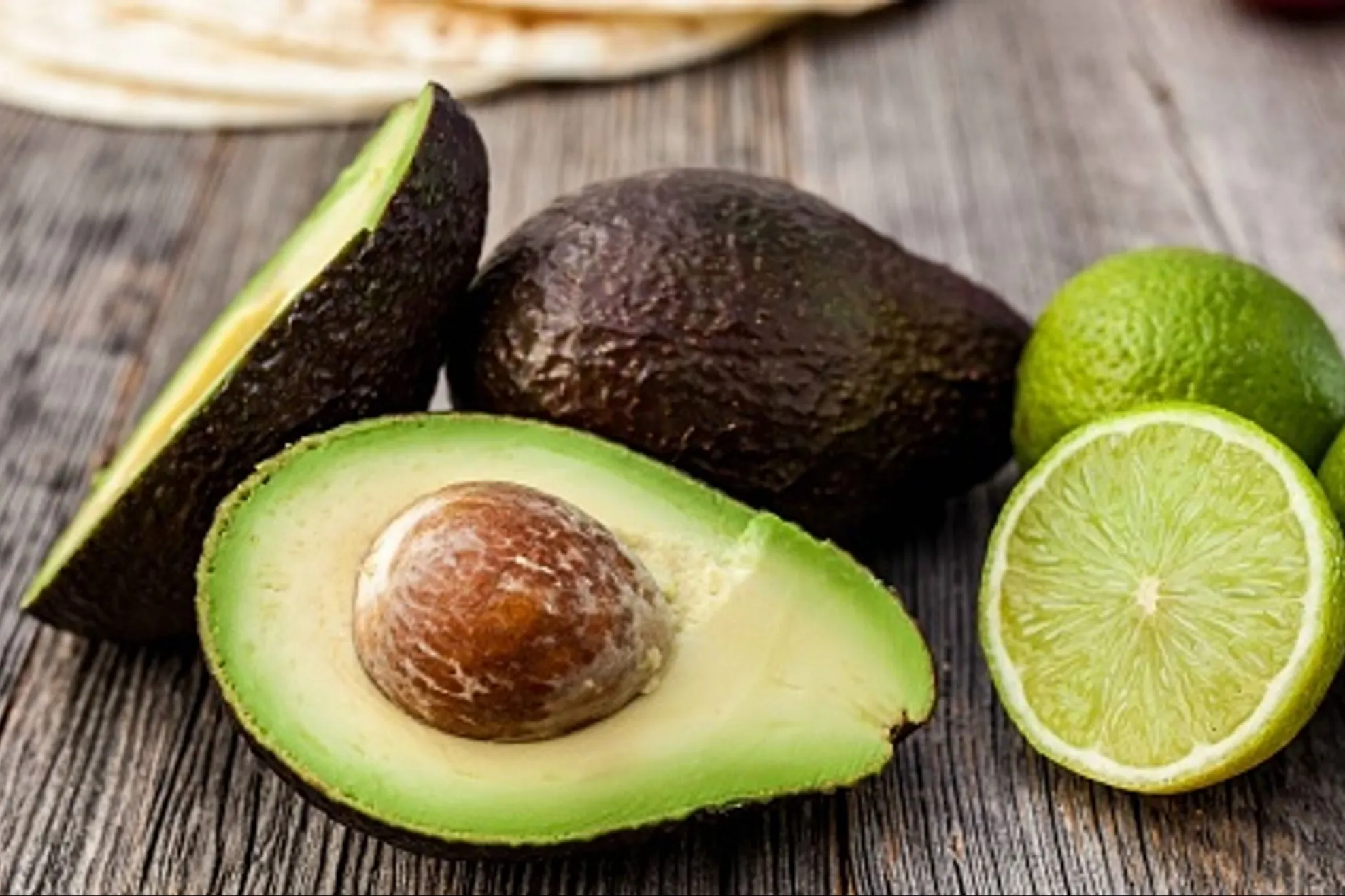 Dieta cu avocado: Scade nivelul colesterolului și ține kilogramele la distanță