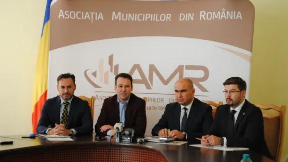 Revolta primarilor continuă și după întâlnirea cu Dragnea: "S-a spălat pe mâini de buget!"