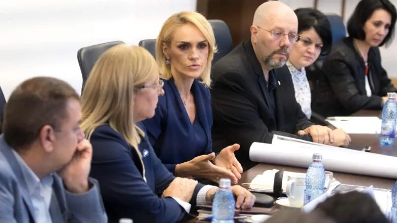 Război la primărie! Firea îl apără pe Bădulescu, iar acesta îi face plângere penală lui Mutu