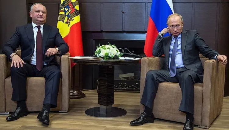 Igor Dodon, ridiculizat în presa rusă, după vizita la Moscova: ”Este un turist”
