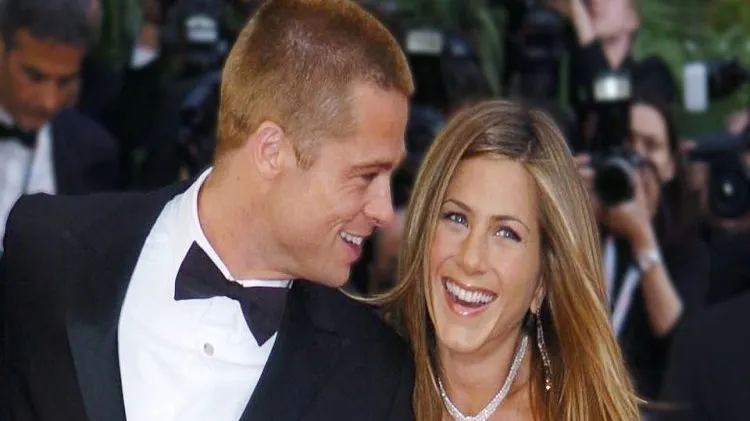 Jennifer Aniston și Brad Pitt, împreună de 3 ani