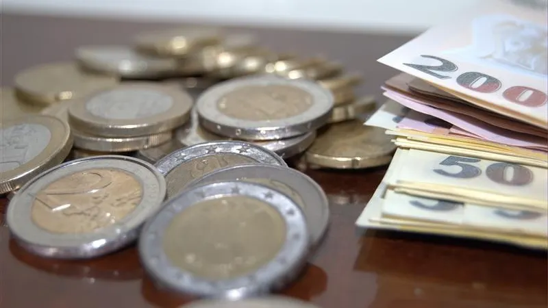 Leul, în cădere liberă! Nivelul la care a ajuns Euro