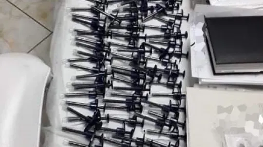Un nou fals medic estetician, descoperit în România