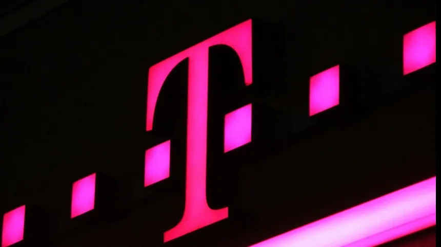 Telekom Romania. Îngrijorător: scade numărul de clienți. Reacția Telekom