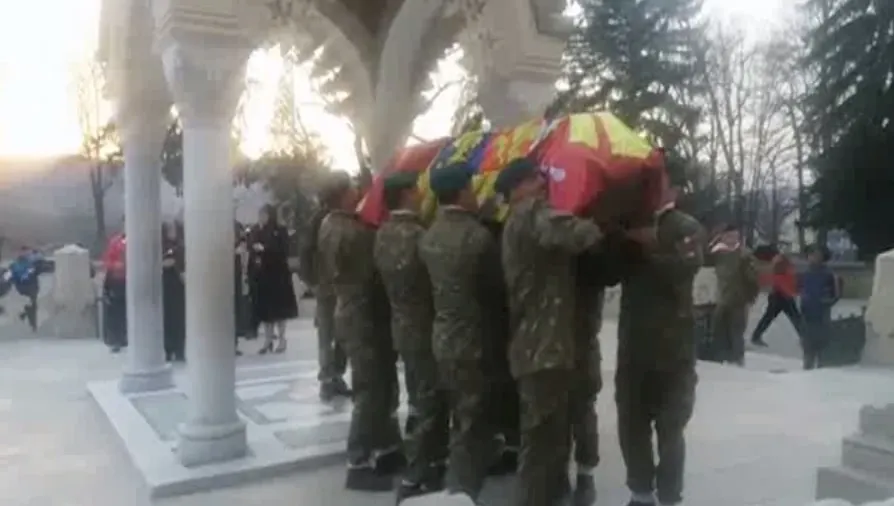 Moment istoric. Sicriul cu osemintele Regelui Carol al II-lea a fost mutat