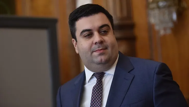 Ministrul Transporturilor explică lipsa autostrăzilor: intervenția statului paralel