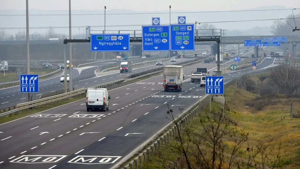 Restricţii de circulaţie la frontiera cu Ungaria