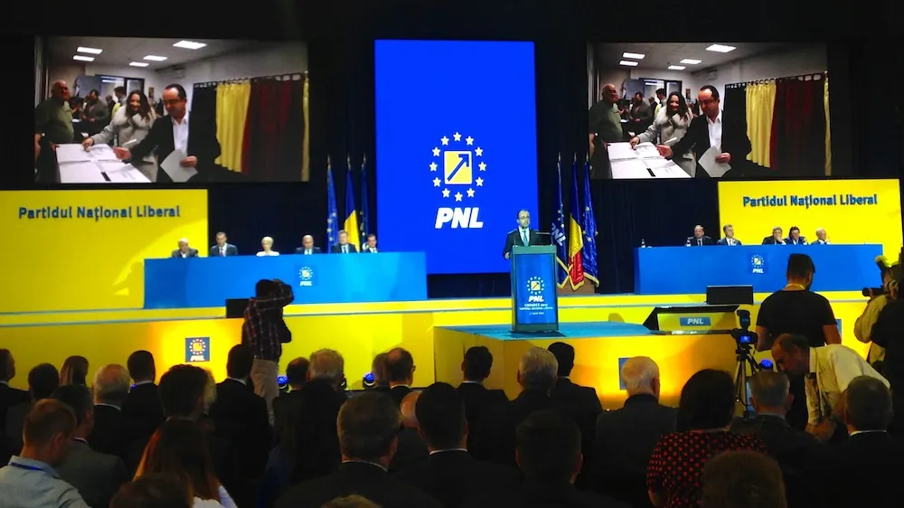 Cutremur în PNL înainte de europarlamentare