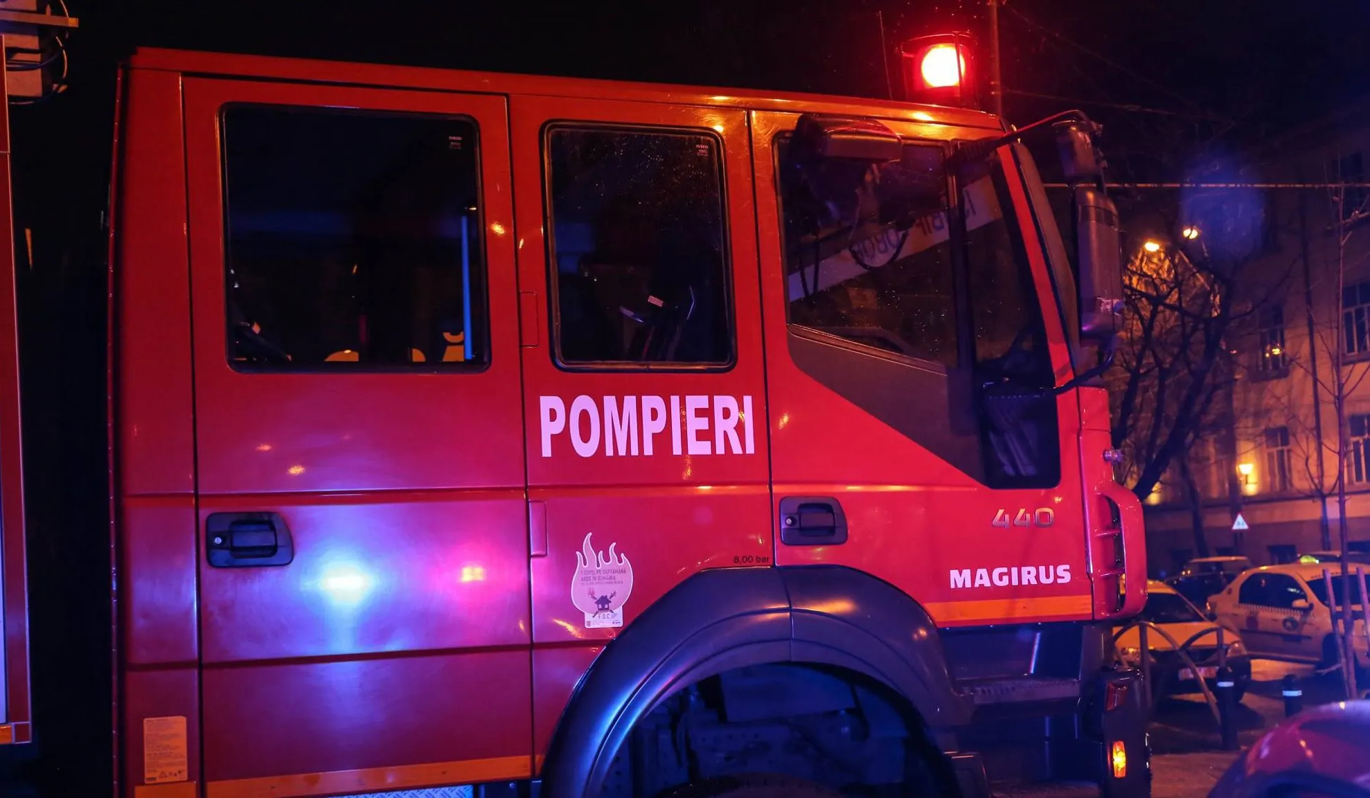 Incendiu la un restaurant din Afumați, după ce o mașină a lovit o țeavă de gaze
