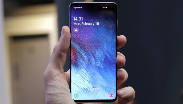 eMAG - Ce s-a intamplat cu preturile Samsung Galaxy dupa aparitia S10
