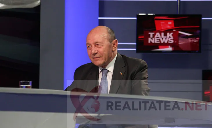 Traian Băsescu: Ponta şi Dragnea sunt la fel de nedemocraţi, dar Dragnea e mai laş