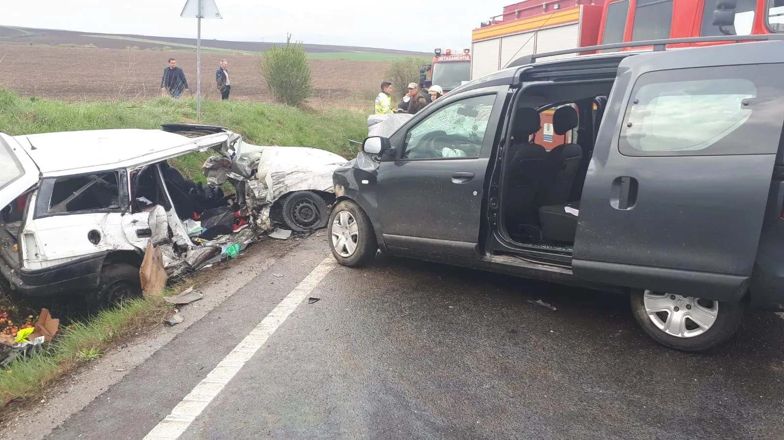 Accident îngrozitor pe DN1, doi oameni au murit pe loc