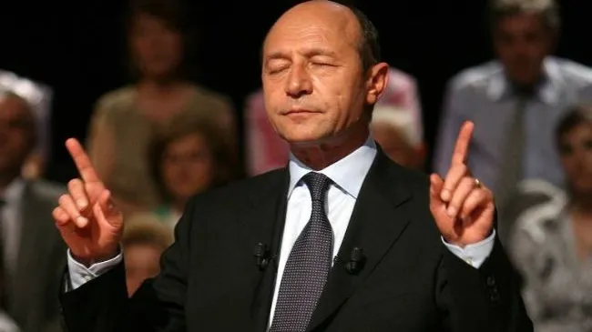 Traian Băsescu, atac la Dragnea". "O să pună aurul în beci, la Alexandria"
