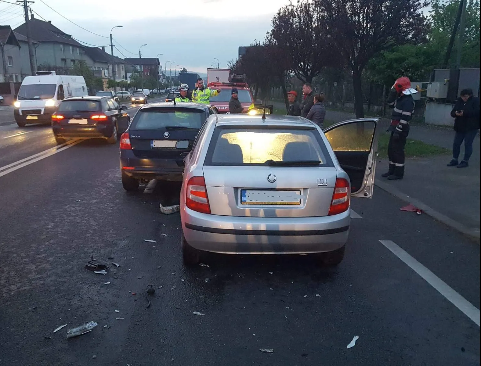 Grav accident în Cluj! O persoană a fost lovită de două mașini