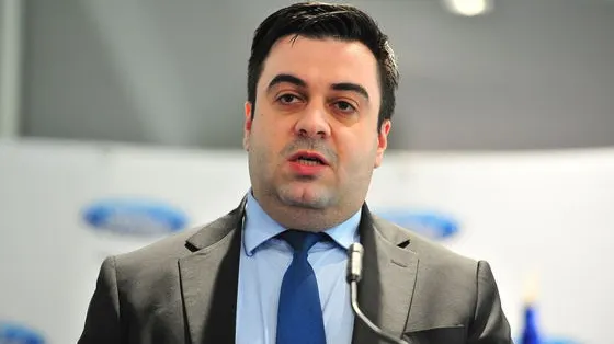Ministrul Cuc, vizat într-un dosar privind activitatea Tarom. Primele reacții